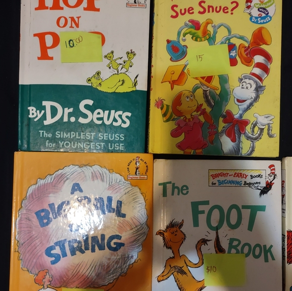 Dr.Suess Book Collection - Picture 5 of 6